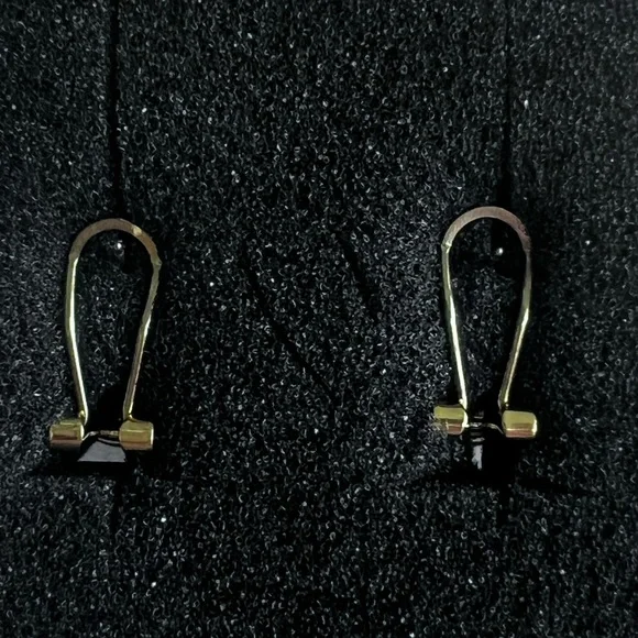 Heidi Daus OMEGA 🆕 Erinite green Crystal Deco for pierced ears earrings - Picture 4 of 5